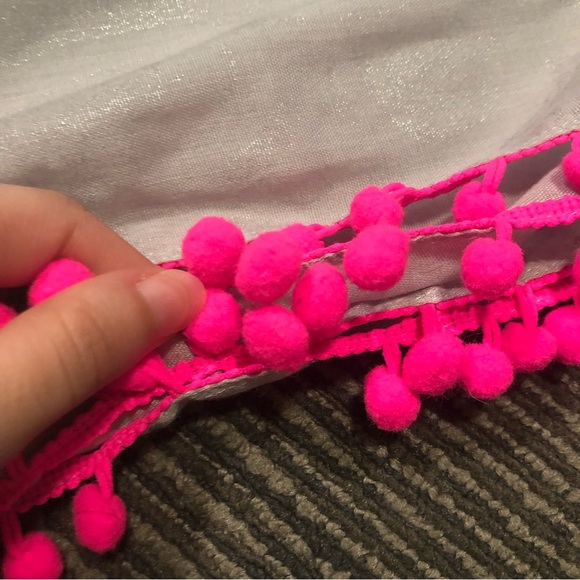 Hollister Woman’s Scarf One Size Gray Pink Metallic Pompoms Sheer Wrap Square - Picture 2 of 7